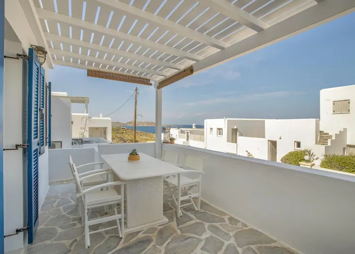 Walk To - 2br House - Piperi